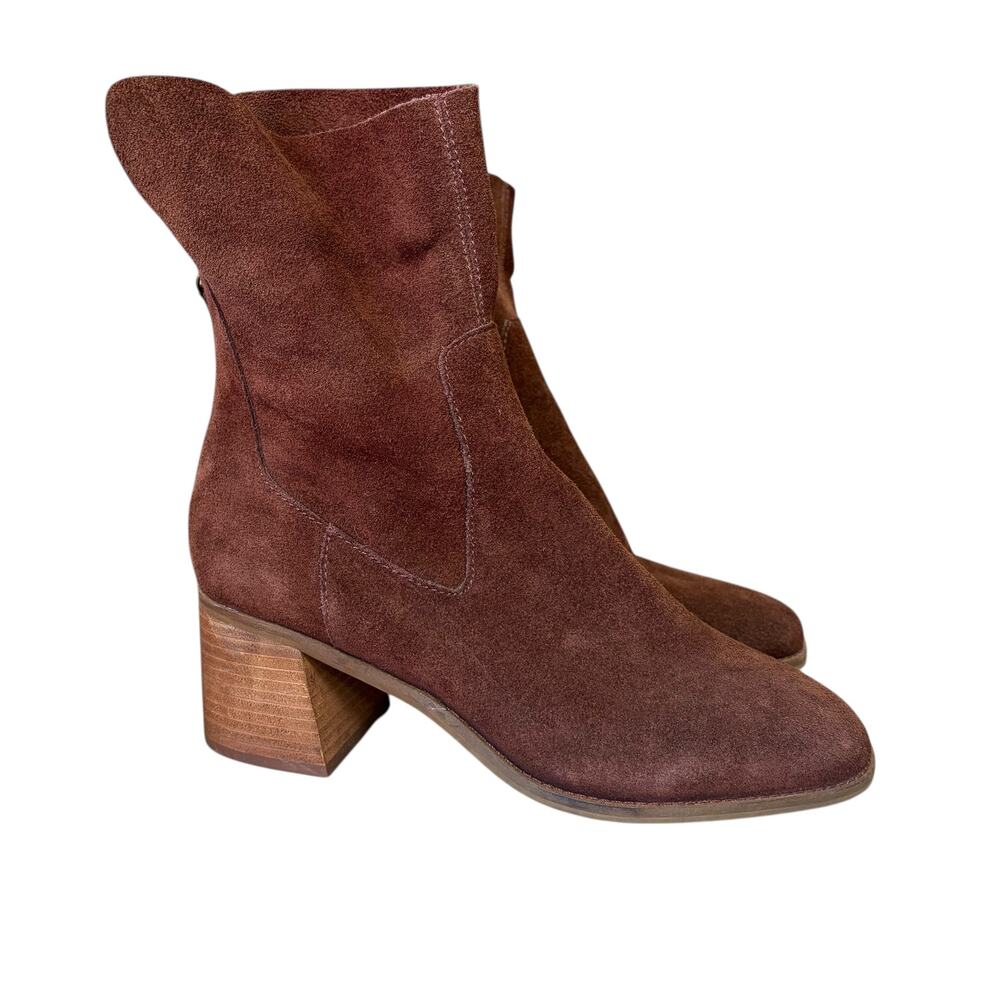 Kelsi Dagger Brooklyn Island Hickory‎ Suede Boots - Size 8